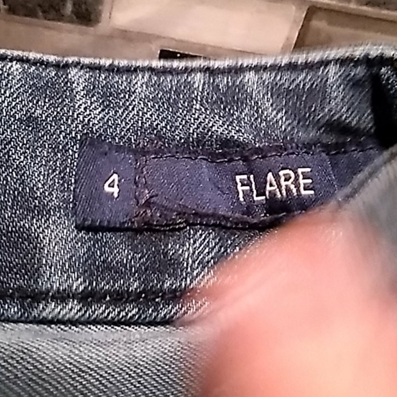 Seven 7 4 flare raw hem - Picture 2 of 3